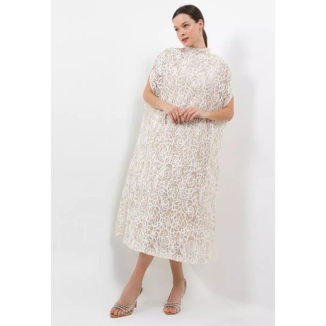 ICONS TURTLE NECK SEQ DETAIL VELVET EMB CAPE KAFTAN WANITA TNIC0740BB