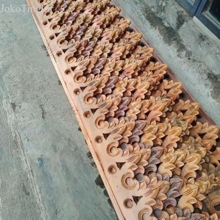 

lisplang kayu ukir murah