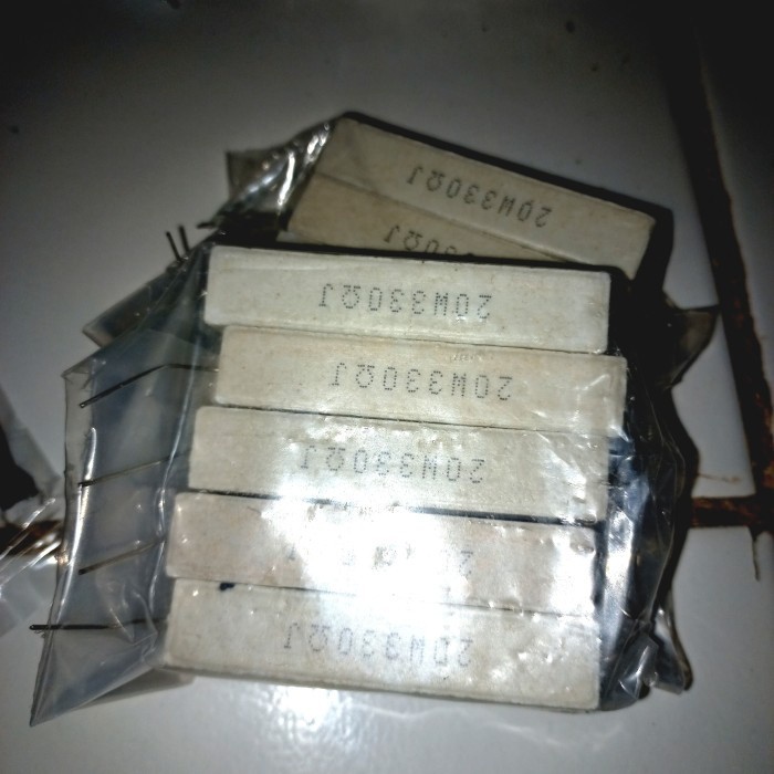 R kapur 330ohm 330 ohm 330R 20w 20watt 20 watt Resistor balok kotak Fajar elektro 2