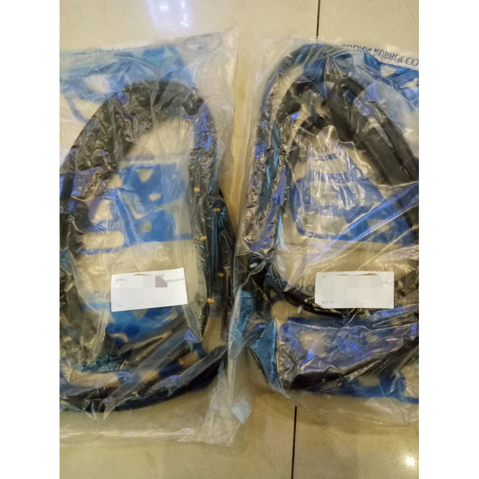 Karet Pintu Depan Corolla Twincam Kanan Kiri PART BARU