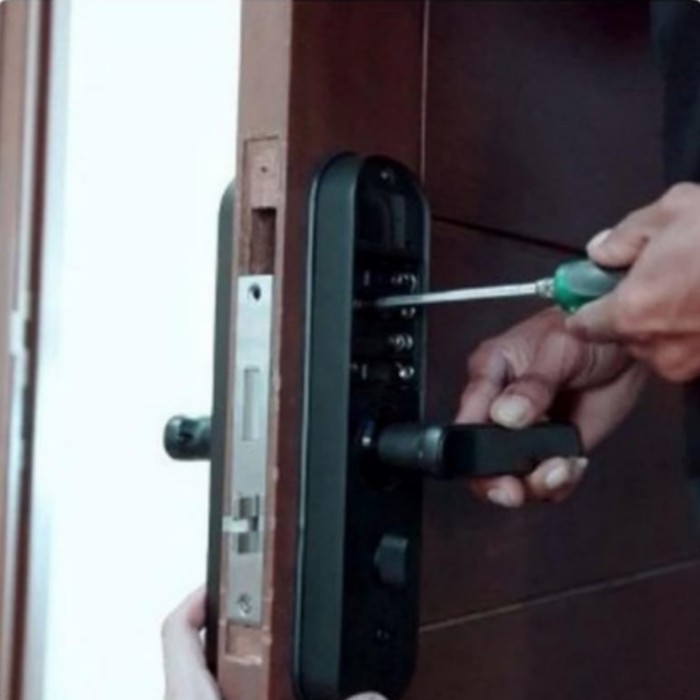 

instalasi smart home smart door lock kunci pintu digital