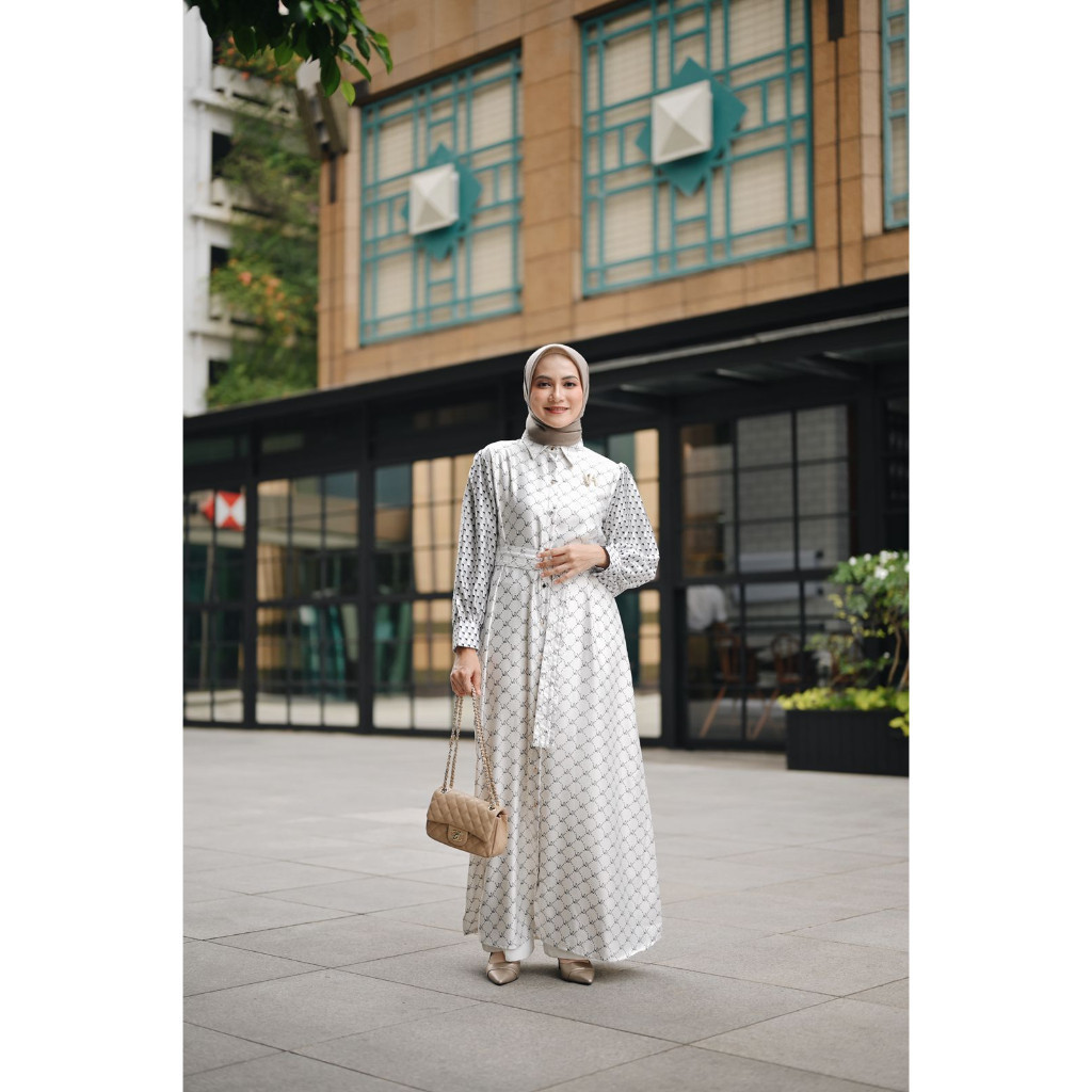 READY - VANILLA HIJAB - GORGEOUS  DRESS - WHITE