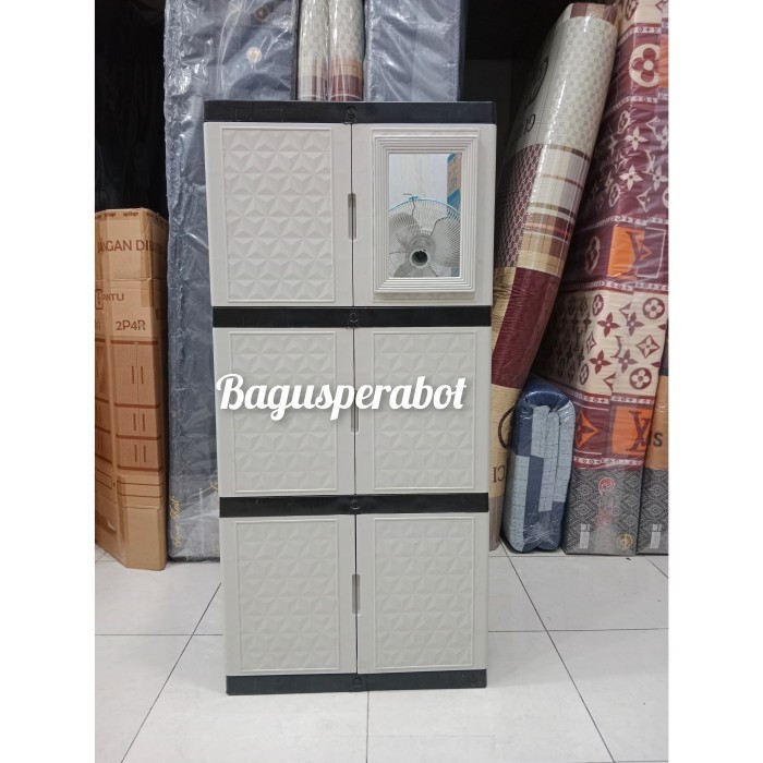 lemari plastik 3 susun kaca