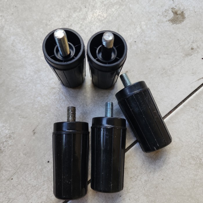 kaki dudukan kulkas sharp polytron RK27 (2pcs)