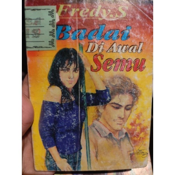 Novel Fredy S Freddy Stensil Stensilan Enny Arrow Badai Di Awal Semu