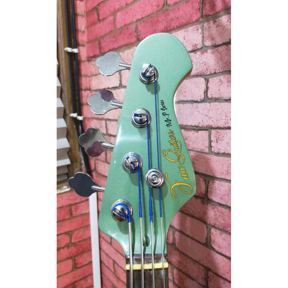 

Cetak Waterslide Decal Tinta Putih / Underbase Putih Ukuran A4