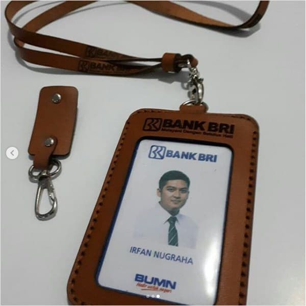 

Name Tag Kulit Asli Custom Nama/Logo - Cokelat