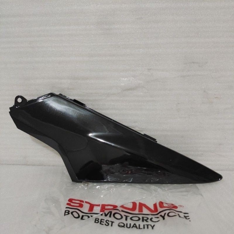 COD Cover Sambungan Body Side Kiri Honda Supra x 125 Batman Hitam STRONG