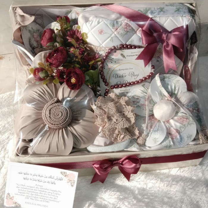 Paket Seserahan Pernikahan Mukena  - Silk Polos