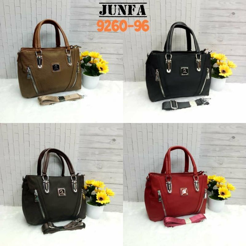 Tas wanita Tas Selempang Junfa 9260-96 Bahan Kanvas 3 ruang. Tas Junfa Kanvas BEST SELLER TERBARU BI