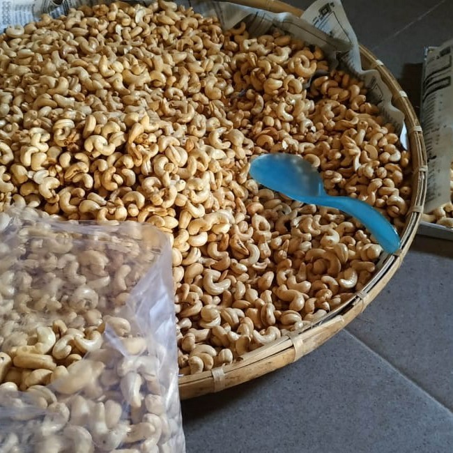 

KACANG METE MATANG 500 GRAM WONOGIRI - 250 Gram