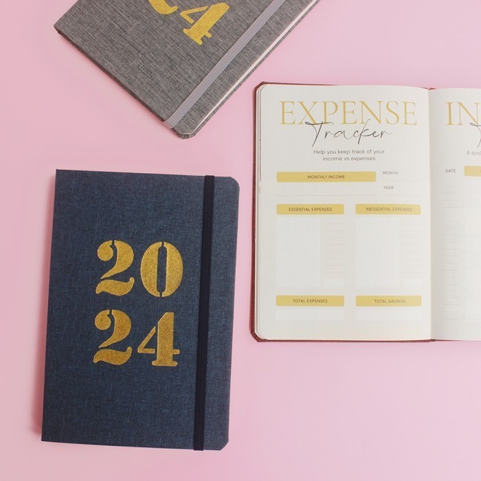 

Bukuqu Edisi Khusus Monthly Gratitude Planner 2024 - Notebook - Grey