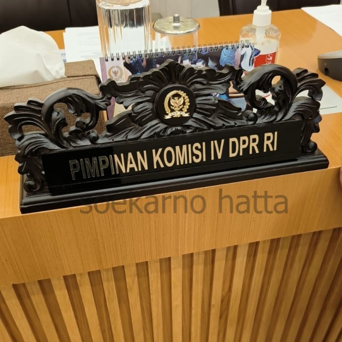

Papan Nama Meja Ukir Kayu Jati Custom SH5321