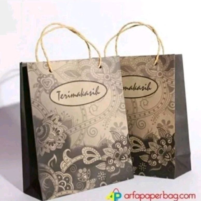 

100 pcs paperbag batik sovenir pernikahan ukuran 21x17x5