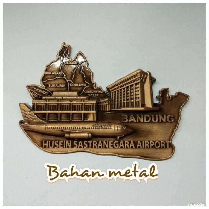 Souvenir magnet metal bandara Husein Satranegara oleh oleh Bandung negara Indonesia
