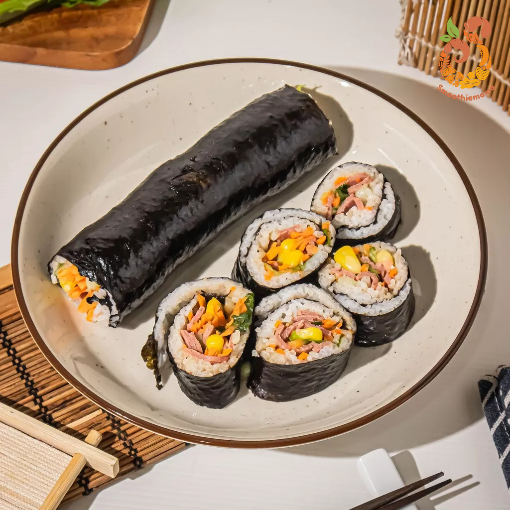 

Sushi Roll Variasi Kimbap Banyak Rasa Chicken Roll Dori Roll Salmon Roll Beef Roll Kimbap Gimbap Sayur Enak Sehat Panjangan Sehat Segar Segar