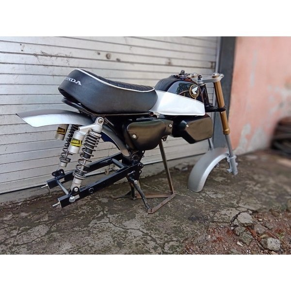 Paket Body Set Honda Monkey 125 Cover Body Frame Body Set Baju Set Honda Monkey 125 New Hitam Putih 