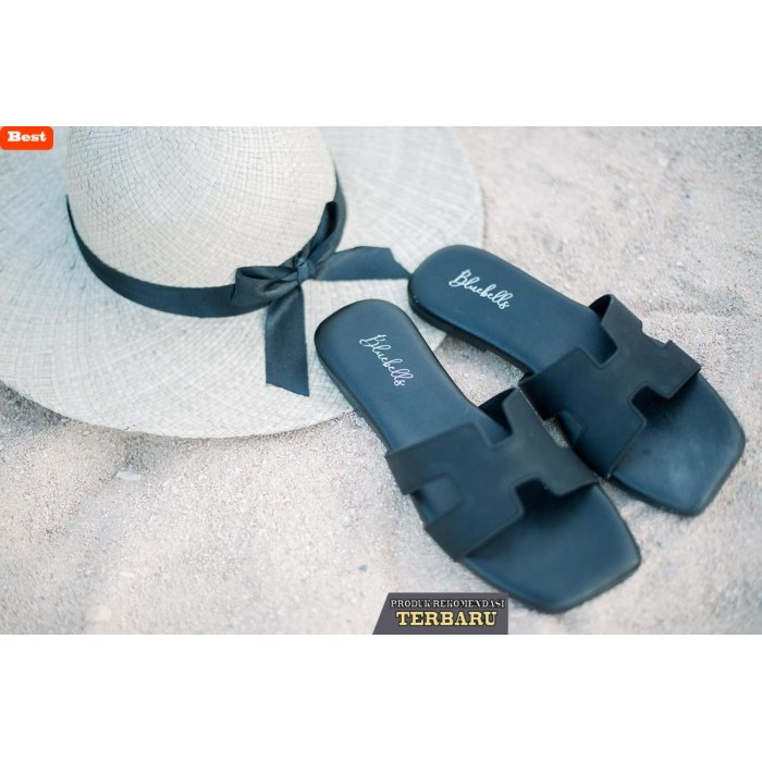 sandal wanita trend sekarang Bluebells NAOMI Sendal teplek wanita - Hitam, 37