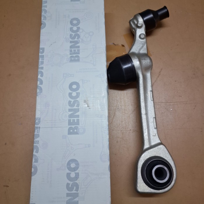 Arm besi lower arm mercy mercedes benz W221 kiri or kanan PART BARU