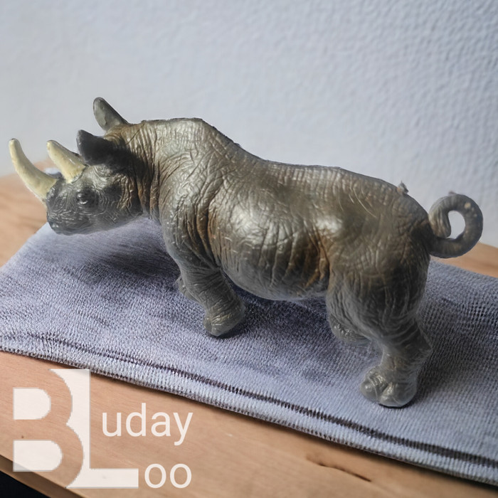 Figure Mainan Binatang Miniatur Hewan Badak Rhinoceros 10 cm  Animal Figure