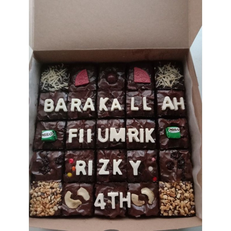fudgy brownies ulang tahun/ IEd Mubarak
