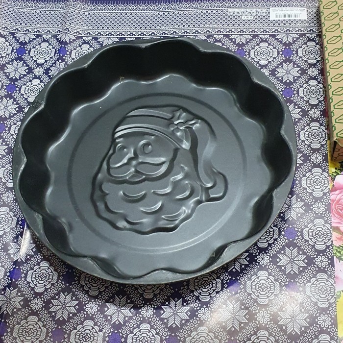 Loyang bolu anti lengket