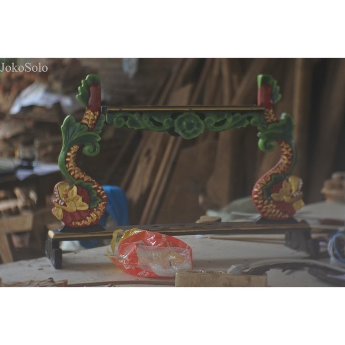 

jagrak keris isi 5 ukiran naga harga pengrajin murah aja - MENTAHAN murah