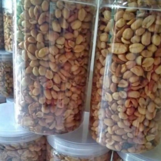 

TLMM kacang bawang toples 500gr
