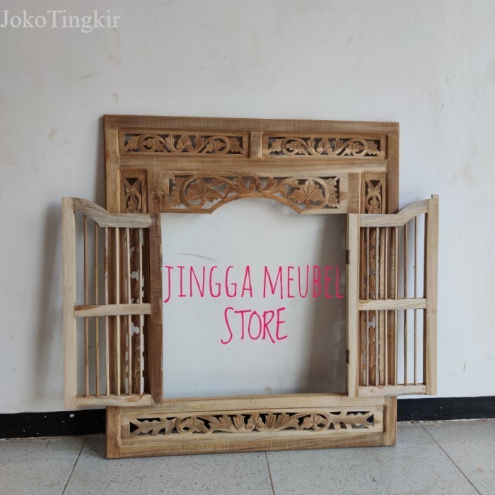 

Cermin Ukir Pigura Figura Ukir Kayu Jati 80x90 cm Mentah Amplas murah