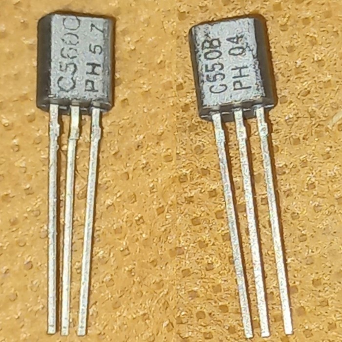 1 set transistor BC550 BC560 ORIGINAL PHILIPS TR C550 C560 BC 550 560 A Fajar elektro 2