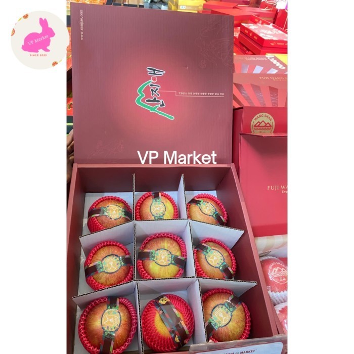 

Apel Fuji Korea Premium isi 9 Pcs / Hampers Buah Imlek / Box