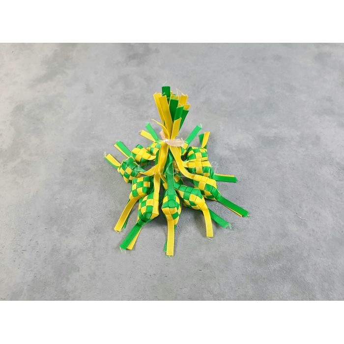 

Hiasan Idul Fitri - Ketupat - Grossgrain; Lebar 0.6 cm; Mix Motif
