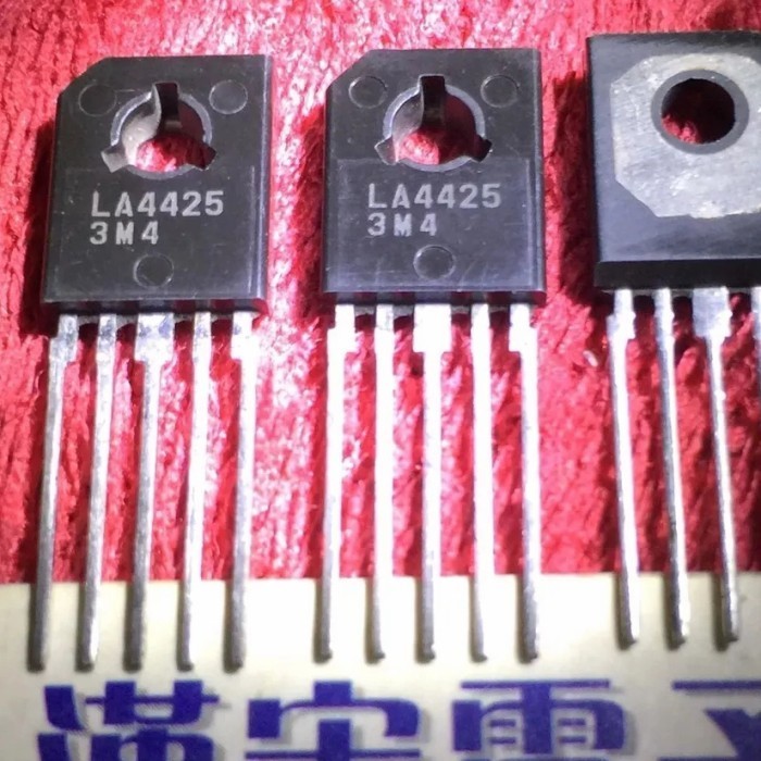 LA4425 LA4425A IC Amplifier Audio Radio Icom