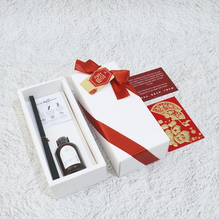 

Ready HAMPERS IMLEK White Package PARSEL CHINESE NEW YEAR HAMPER SINCIA CNY - Reed Diffuser