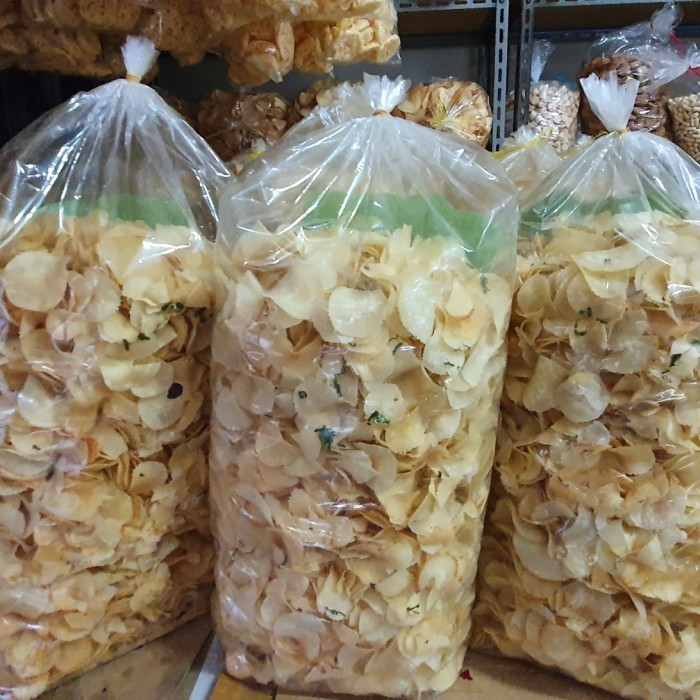 

New Kripik Singkong Bawang ( 1kg )