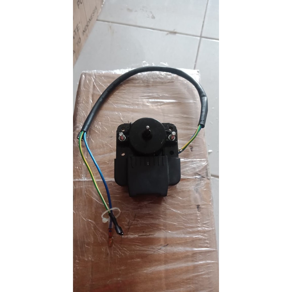 SHOWCASE  FAN MOTOR KULKAS AQUA JAPAN SANYO AQB 250 AQB-250