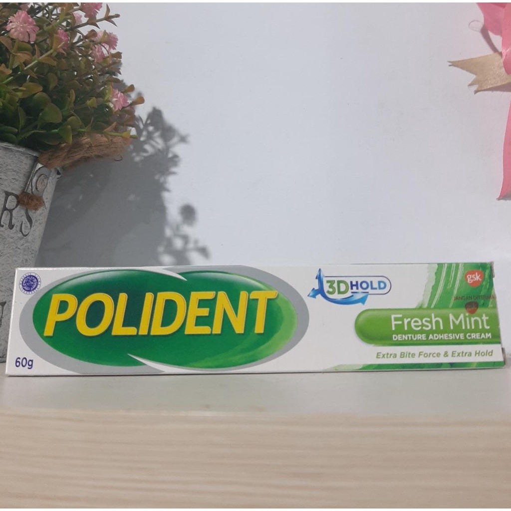Polident 60 gr Fresh Mint Lem Perekat Gigi Palsu