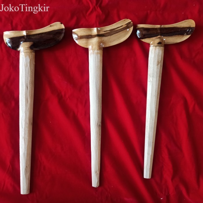 

Warangka Kayu Timo 5 antik