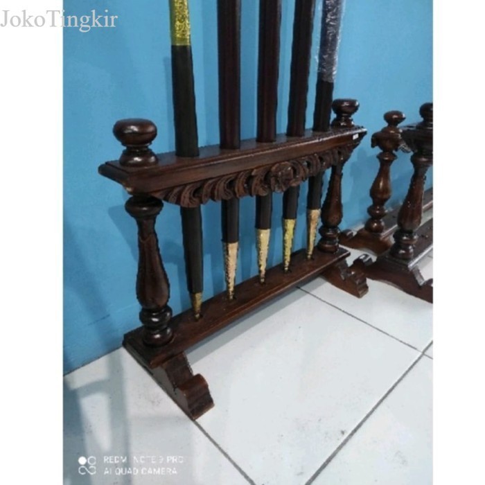 

Jagrak Tombak Keris Klasik Isi 5 murah