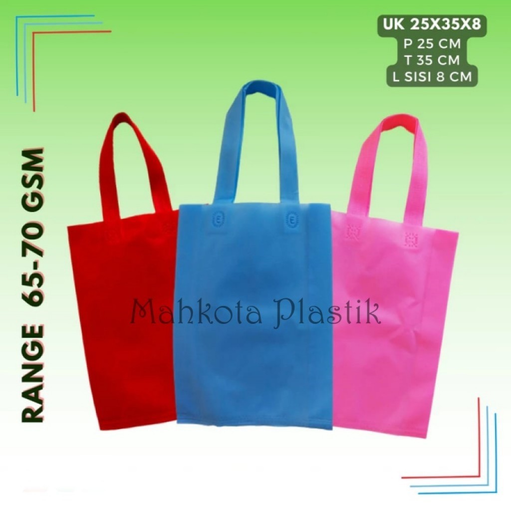 

Tas Spunbond Goodie Bag 70gsm 25x35x8 isi 12pcs