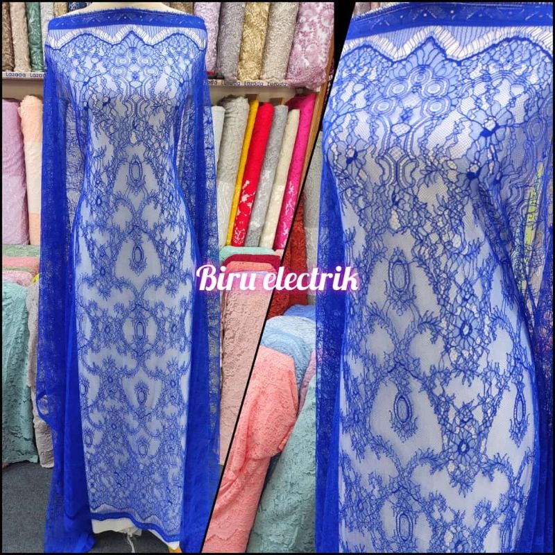 Kain Brokat Chantily Lace Biru Elektrik