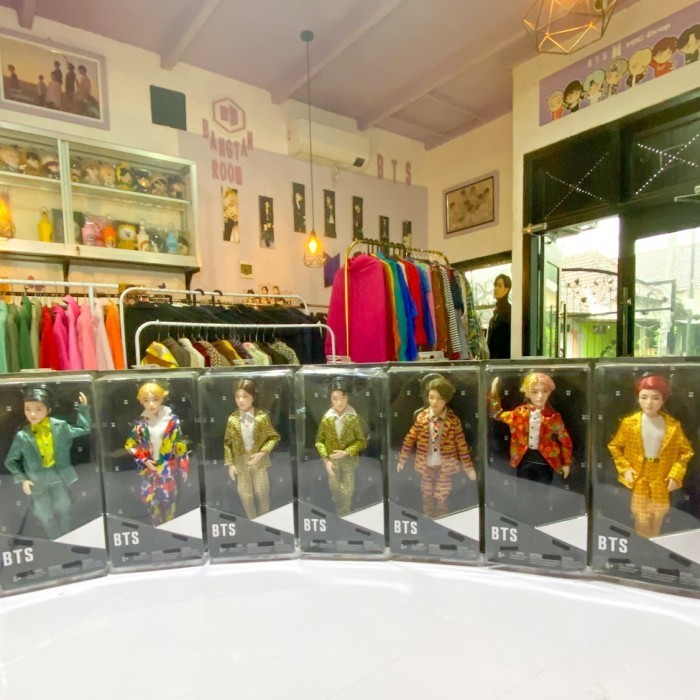 bts official merchandise || BTS Barbie || BTS DOLL