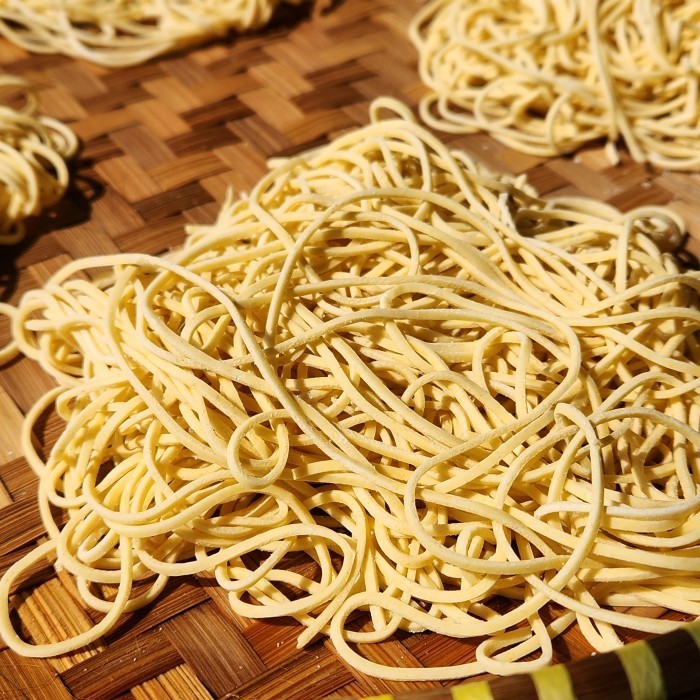 

mie titi mie kering mentah mie makassar - Kukus