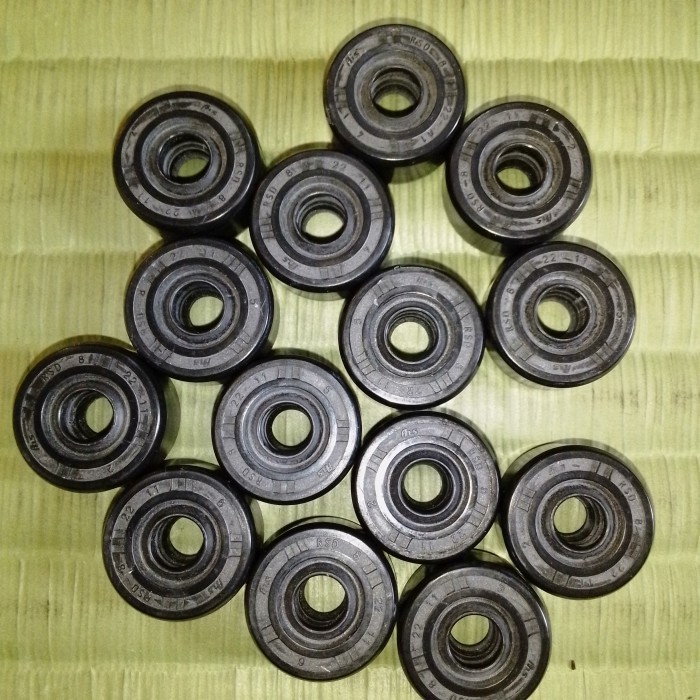 Oil seal Shock belakang . ARS Product . 8x22x11