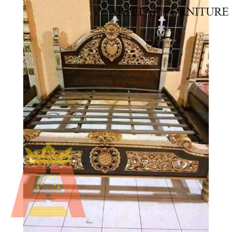 Artefak Furniture Dipan cempaka kayu jati / ranjang jati ukir Jepara / furniture Jepara