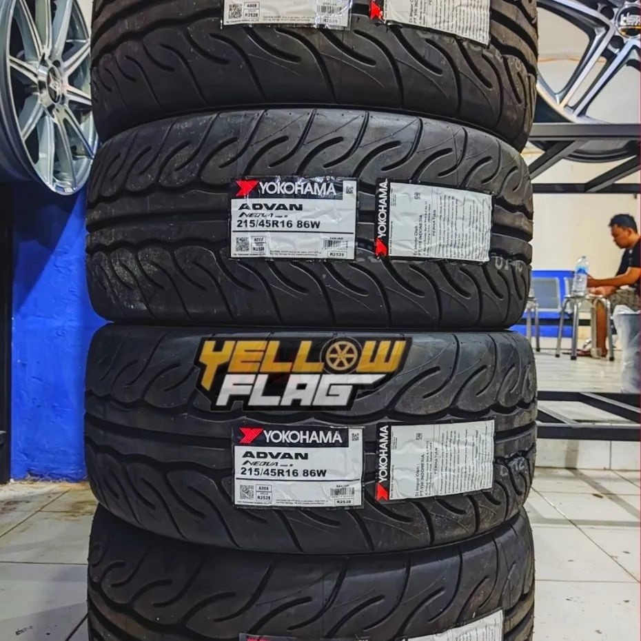spesial diskon ramadan Ban Mobil Semi Slick Ring 16 Merk YOKOHAMA ADVAN NEOVA-AD08R Ukuran 215 45 R1