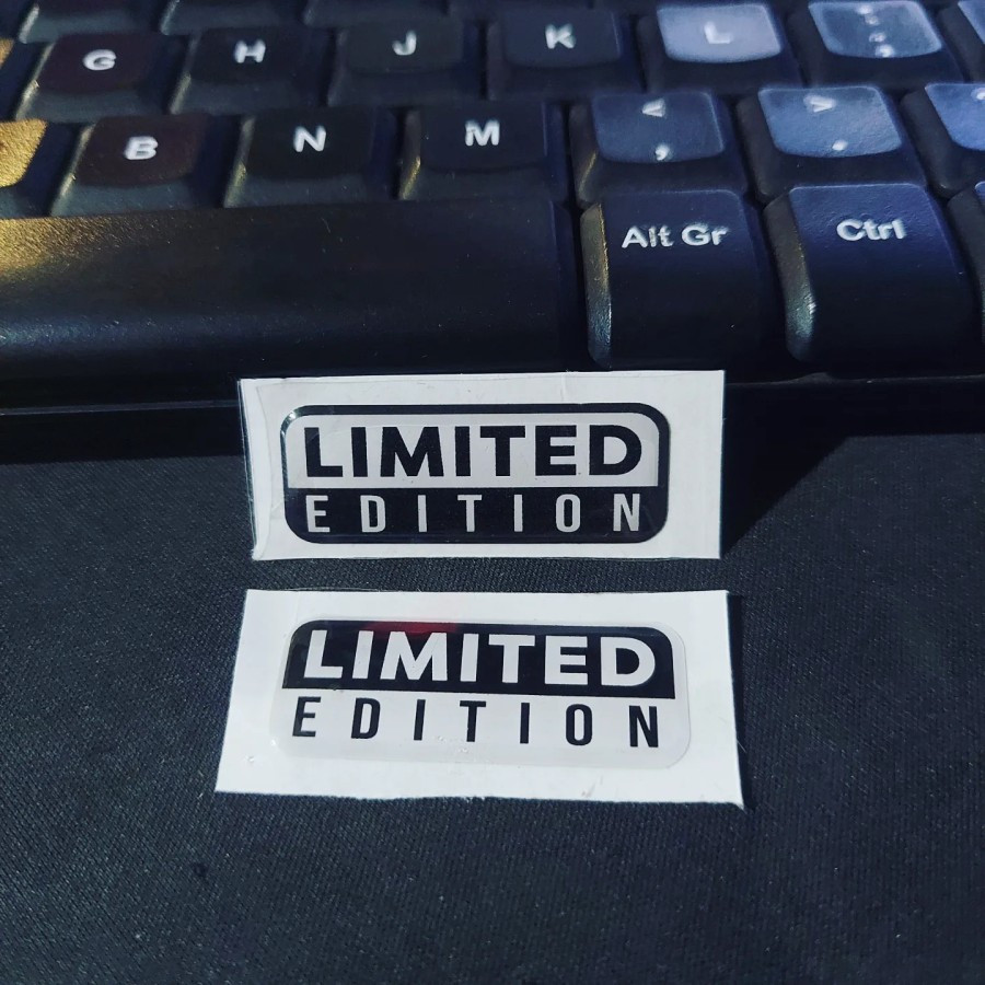 

Sticker Timbul Resin LIMITED EDITION Lycal 3D Logo Kecil Satuan