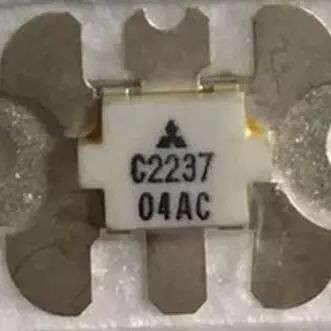 2SC2237 2S C2237 13.5V-35V 2A 6W 175MHz T-31E Kualitas Tingg