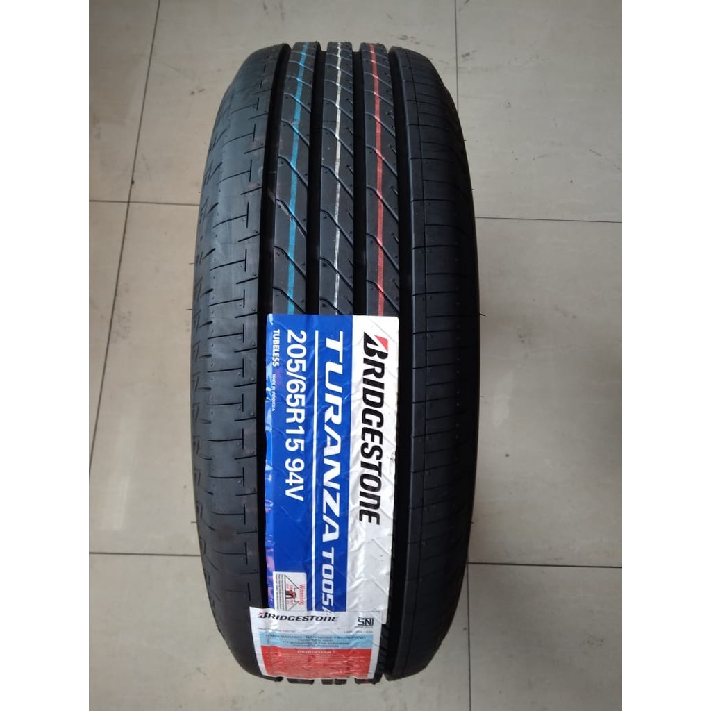 Bridgestone Turanza T005A Size 205/65 R15 Untuk Ban Mobil Innova,Panther & Camry