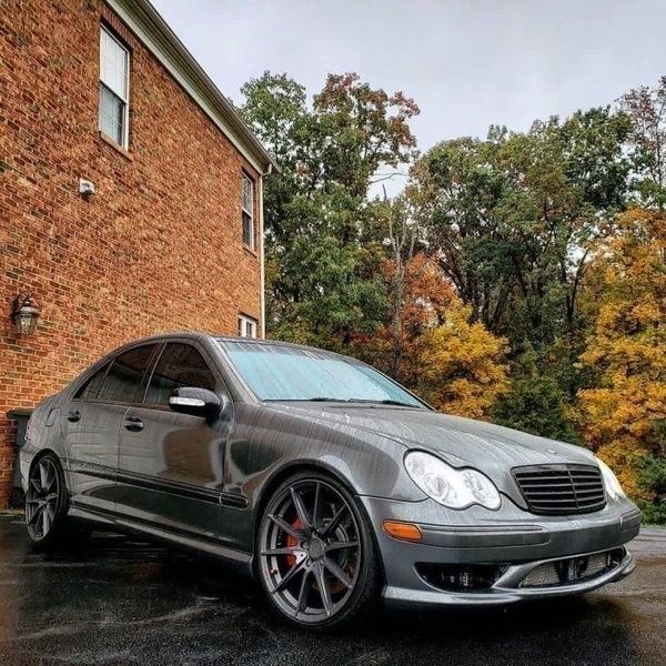 aksesoris mobil bodykit Mercedes Benz C-Class w203 AMG 2000- bumper body kit bodikit